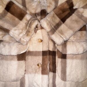 Women’s MELLODAY Buffalo plaid faux fur coat